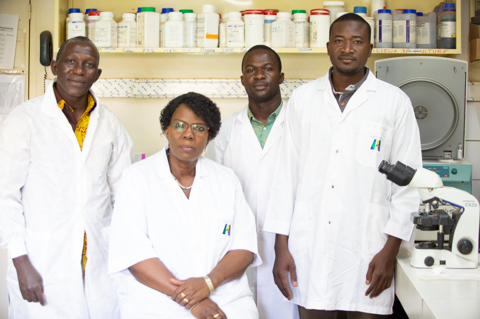 Rasmata with members of her laboratory, R to L : Mamadou Tamboura, Rasmata, Mamadou Baduon and Issa Tonde. (Photograph by Serge Ismael Ouédraogo, HID)