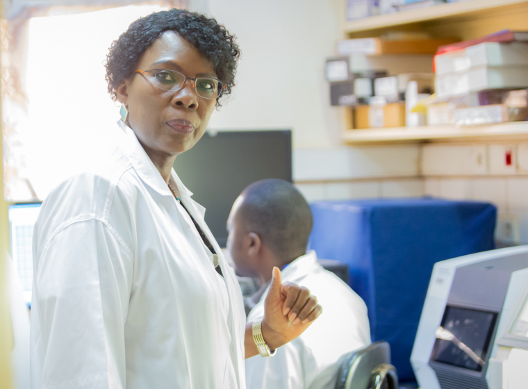 Pr. Rasmata Ouédraogo-Traoré in her laboratory